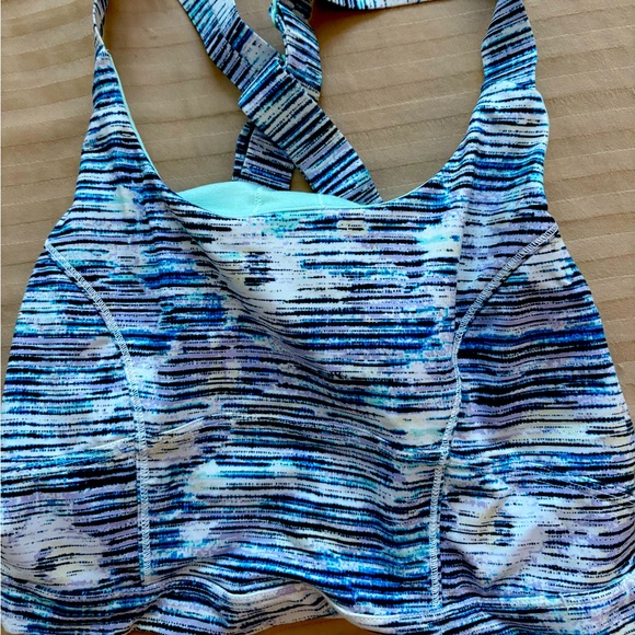 lululemon athletica Other - Lululemon Sports Bra. Blurred Belle Multi. Excellent Condition